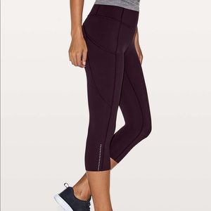 Fast & Free Crop II Nulux 19” Black Cherry